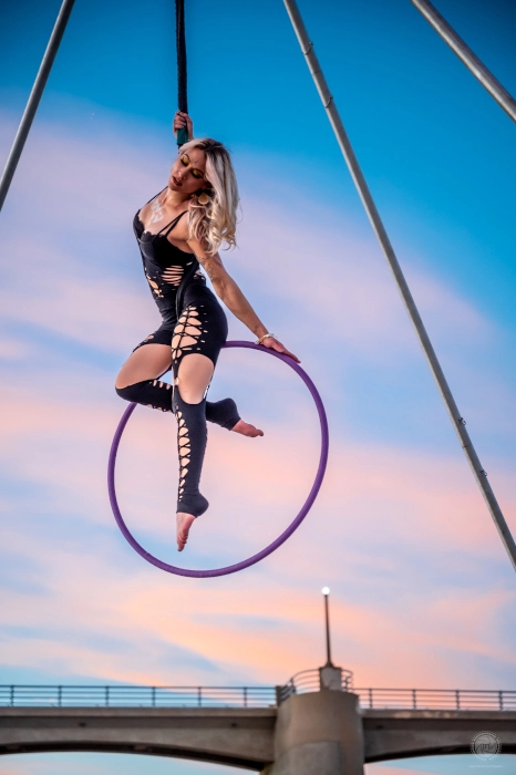 Aerial-hoop-entertainment